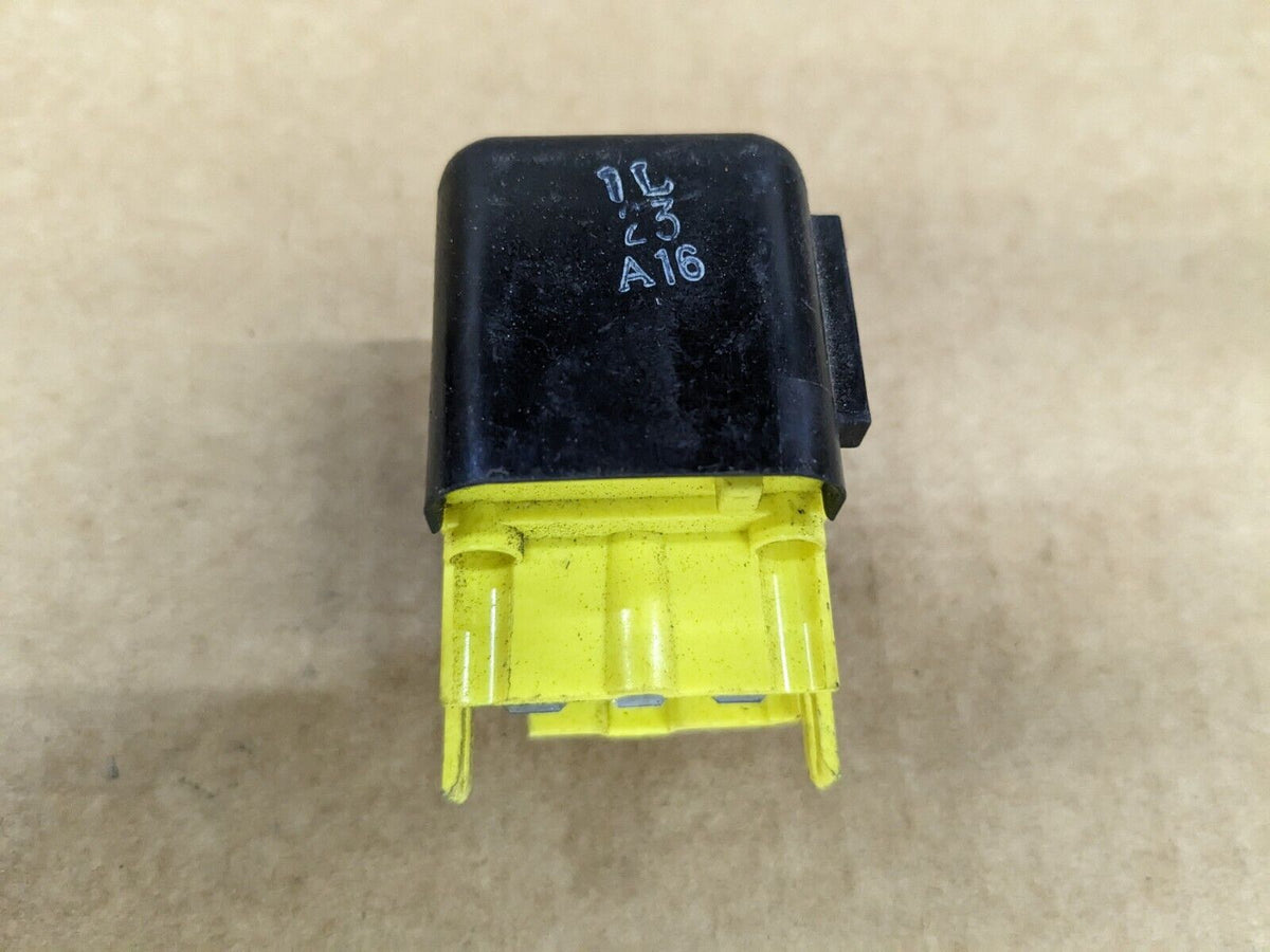 1990-1993 Mazda Miata Mx-5 OEM NA6 Denso Fuel Pump Relay Uni