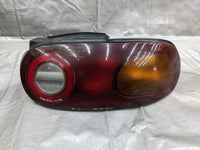 1990-1997 Mazda Mx-5 Miata Passenger Right Rear Tail Light Taillight 93NAPZ 90-97