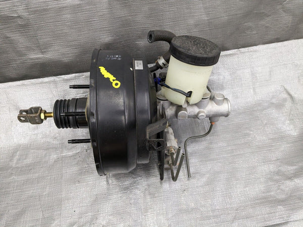 2001-2005 Mazda Miata Mx-5 OEM 2 Stage Brake Vacuum Booster W/ Master Cylinder NON-ABS 02NB23C 01-05