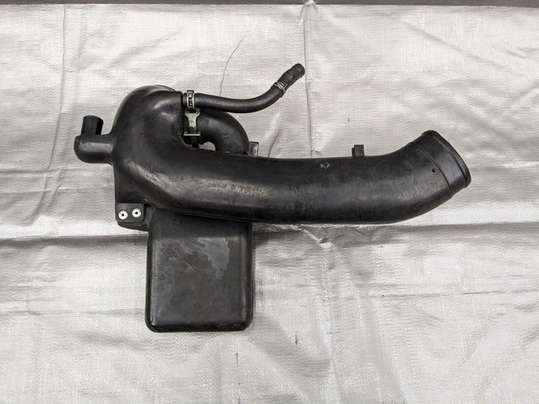 90-93 Mazda Miata OEM 1.6 Air Intake Crossover Tube Resonator Pipe 1990-1993