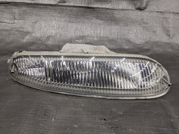 90-97 Mazda Miata CORNER Right PASSENGER Side Turn Signal Lens 89NADU  1990-1997