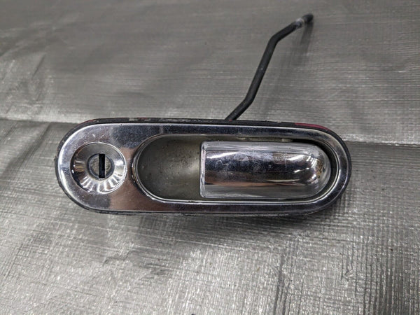 1990-1997 MAZDA MIATA LEFT DRIVER EXTERIOR DOOR HANDLE CHROME 89NASU 90-97