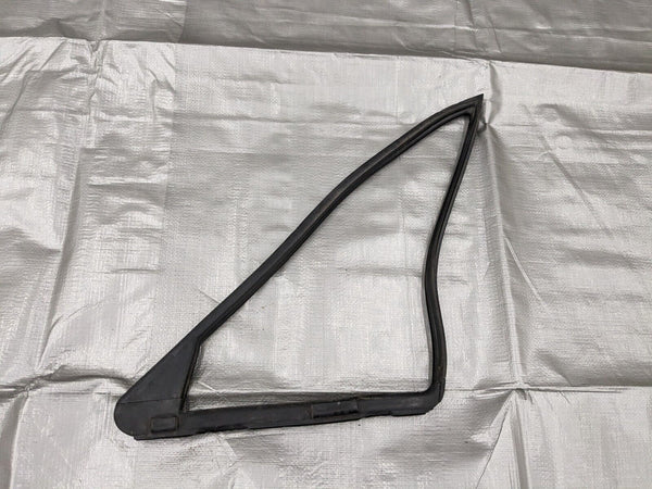 1990-2005 Mazda Miata OEM Passenger RH Side Vent Window Quarter Glass Gasket 90-05