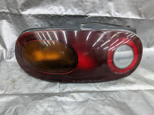 1990-1997 Mazda Miata Mx-5 OEM Tail Light Driver (LH) Side 96NAM8 90-97