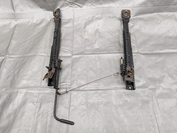 1990-1997 MAZDA MIATA MX5 OEM SEAT RAIL MOUNT SLIDER TRACK Passenger 90-97 90UC — Mazda Miata MX-5 OEM part product photo
