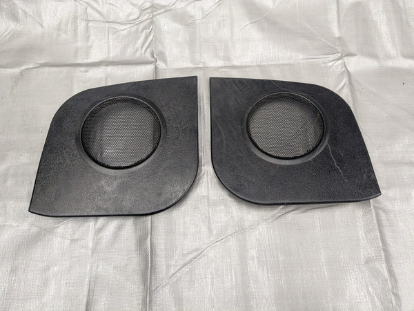 90-93 MAZDA MIATA DOOR SPEAKER PANEL GRILL COVER PASSENGER RIGHT SIDE 89NADU — Mazda Miata MX-5 OEM part product photo