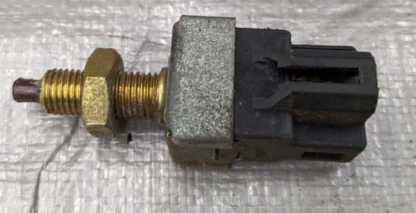90-05 Mazda Miata MX5 OEM Stop Lamp Brake Light Switch With Cruise BR70-66-490A