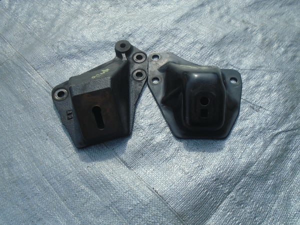 1994-1997 Mazda Miata Mx-5 OEM Motor Mount Brackets Left Right Pair Set NA 94-97