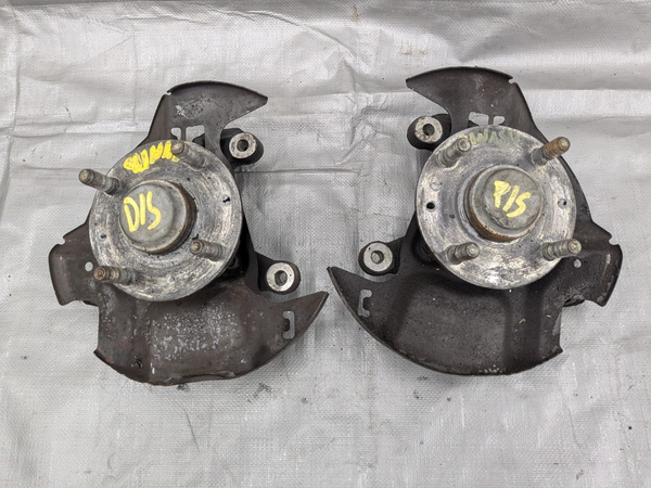 1990-1993 Mazda Miata Front  Spindle Hub Knuckle Pair Left & Right 90-93 91NASU — Mazda Miata MX-5 OEM part product photo