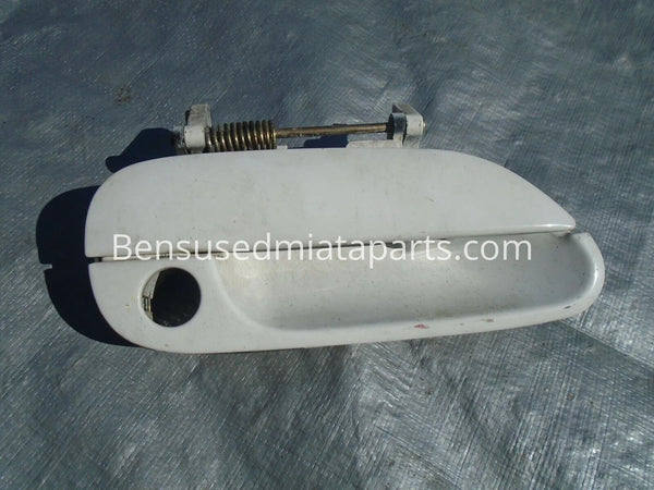 99-05 Mazda MX-5 Miata OEM Exterior Outer Door Handle RH Right Passenger White