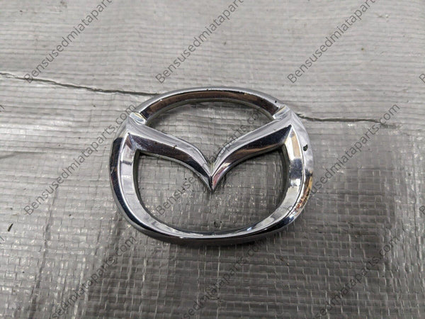 99-05 Mazda Miata Trunk Emblem Badge Used 1 pin broken 98NBPT - Body Moldings & Trims by Mazda - 