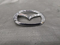01-05 Mazda Miata Front Emblem Badge Used 1 Pin Broken 00NBPT 2001-2005